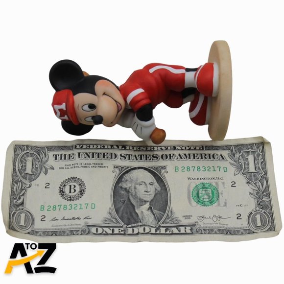 vintage Walt Disney Mickey Mouse baseball players ceramic figure 4’ - Picture 8 of 8